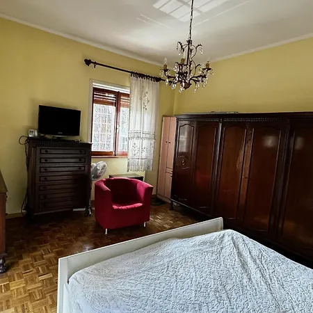In Poggio Ameno Apartment